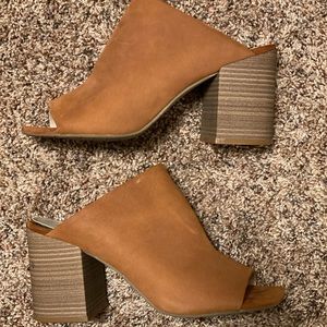 Kenneth Cole Reaction Top Notch Mule